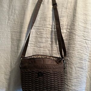Lug Adagio Adjustable Crossbody/Shoulder Organizer in Taupe Brown. Quilted.